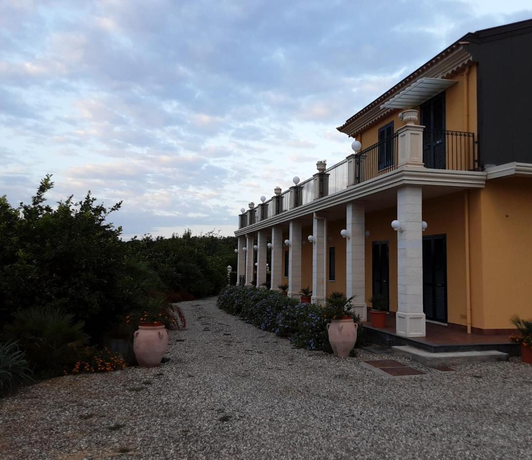 Zahra Agriturismo Acireale Eksteriør bilde